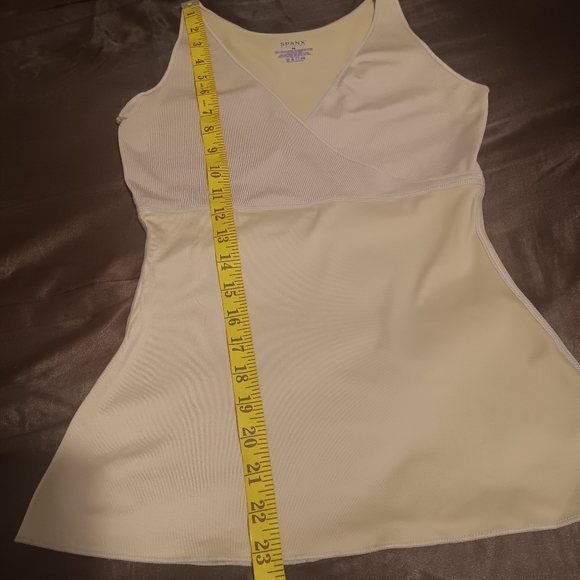 SPANX Vneck Cross Front Nude SzM Shapewear Tank Top Camitank - Picture 4 of 7